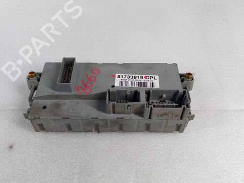 Used Fuse box LANCIA YPSILON (843_) 1.3 JTD (843.AXD11, 843.AXD1A) (70 hp) 24593533
