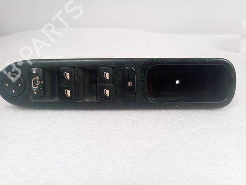 Used Left front window switch PEUGEOT 307 Break (3E) 1.6 HDi 110 (109 hp) 14986091