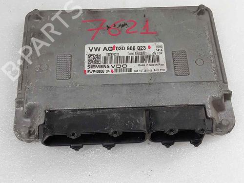 Engine control unit (ECU) SKODA FABIA I (6Y2) 1.4 (60 hp) 18099684