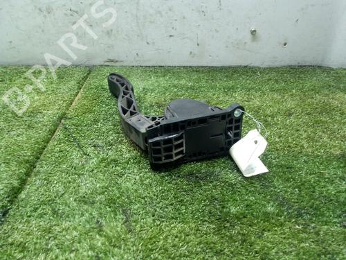 Used Pedal MERCEDES-BENZ VITO / MIXTO Van (W639) [2003-2025]  8946446