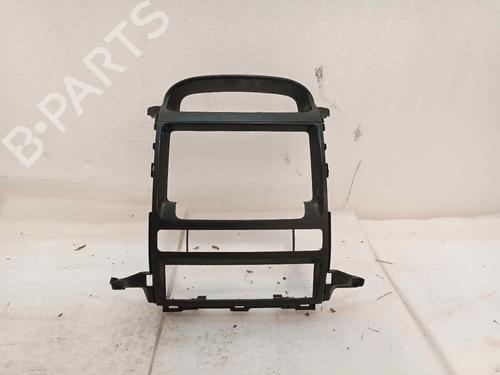 Used Middle console TOYOTA LAND CRUISER PRADO (_J12_) [2002-2010]  30638309