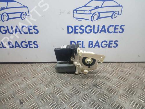 Rudehejsemotor bagstkærm højre SEAT LEON (1M1) | BP27285282E22