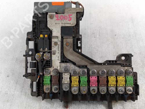 Boîte à Fusibles CITROËN C4 II (NC_) 1.6 HDi 115 (114 hp) 27199154