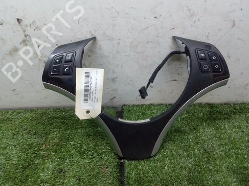 Used Steering wheel controls BMW 1 (E87) 118 d (143 hp) 8390549