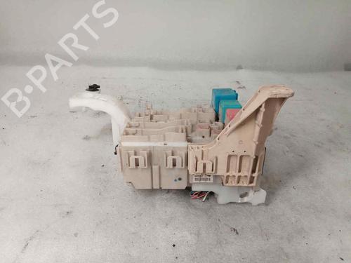 Fuse box TOYOTA YARIS (_P9_) | BP17714231E1