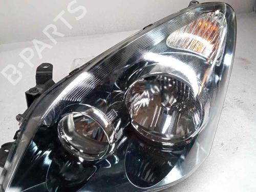 Faro izquierdo TOYOTA COROLLA Verso (ZER_, ZZE12_, R1_) 2.2 D-4D (AUR10_, AUR10R) (177 hp) 18640889