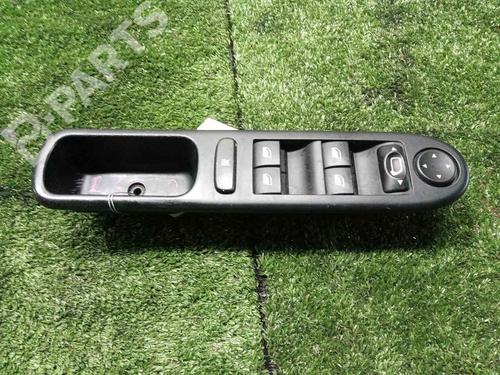Used Left front window switch Left front window switch PEUGEOT 1007 (KM_) 1.6 16V (109 hp) 9625684 9625684