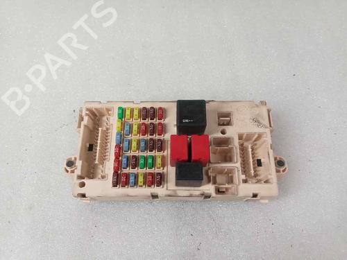 Used Fuse box ALFA ROMEO 147 (937_) 1.6 16V T.SPARK ECO (937.AXA1A, 937.BXA1A) (105 hp) 18144688