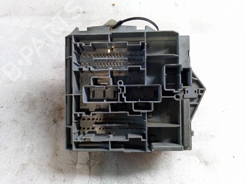 Fuse box PEUGEOT BOXER Bus (244, Z_) | BP32261759E1