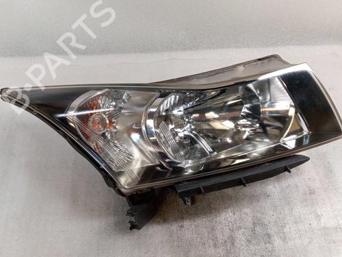 Used Right headlight CHEVROLET CRUZE (J300) [2009-2025]  27484492