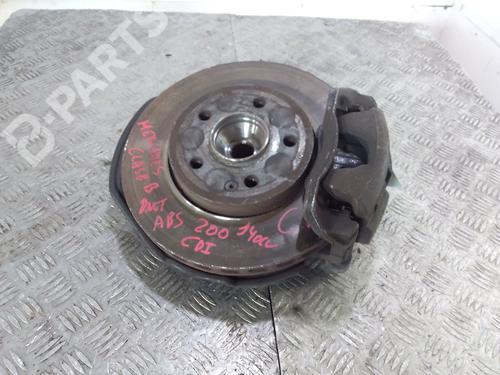 Used Right front steering knuckle Right front steering knuckle MERCEDES-BENZ B-CLASS Sports Tourer (W245) B 200 CDI (245.208) (140 hp) 8209798 8209798