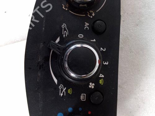 Used Climate control DACIA LOGAN MCV II [2013-2025]  24216657