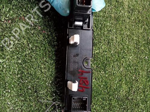 Warning switch HYUNDAI i20 I (PB, PBT)  | BP9818415I22 