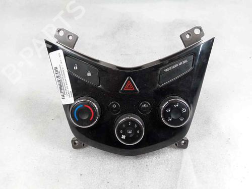 Used Climate control CHEVROLET AVEO Hatchback (T300) 1.2 (86 hp) 17791137