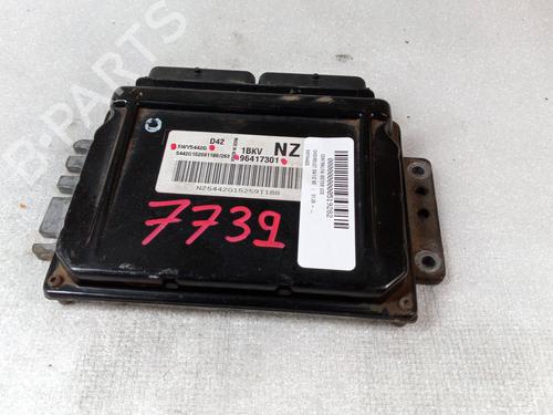 Used Engine control unit (ECU) DAEWOO MATIZ (M100, M150) 1.0 (64 hp) 18528302