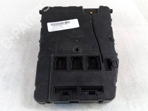 Used Fuse box RENAULT SCÉNIC II (JM0/1_) [2003-2010]  24642450