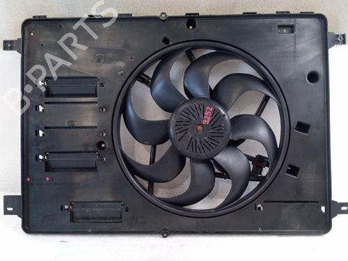 Used Fan MERCEDES-BENZ VITO Van (W638) 112 CDI 2.2 (638.094) (122 hp) 28143050