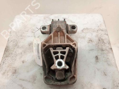 Used Engine mount INFINITI QX30 2.2 D AWD (170 hp) 24238918