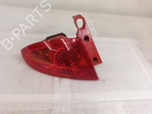 left-taillight-seat-leon-1p1-2005-2006-2007-2008-2009-2010-2011-2012-2013-32439196 main image