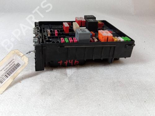 Used Fuse box VW GOLF V (1K1) [2003-2010]  20716865
