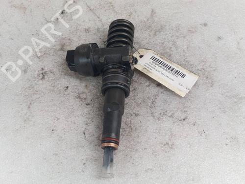 Injector VW CADDY III MPV (2KB, 2KJ, 2CB, 2CJ) 1.9 TDI | BP25760622M100 