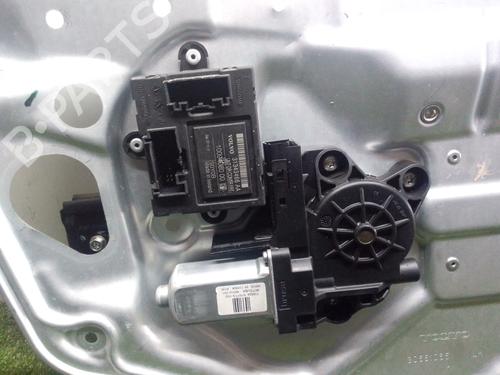 Front left window mechanism VOLVO XC70 II (136)  | BP8218934C22 