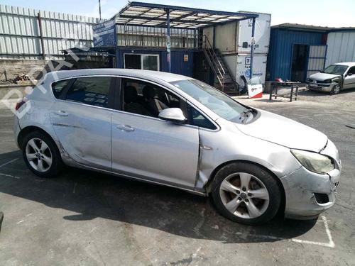 Switch OPEL ASTRA J Sports Tourer (P10) 1.7 CDTI (35) | BP18741265I30 
