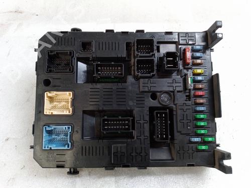 Used Fuse box Fuse box CITROËN C4 Picasso I MPV (UD_) [2006-2015] 34135782 34135782