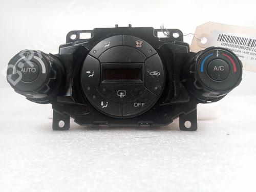 Used Climate control FORD FIESTA VI (CB1, CCN) 1.6 TDCi (95 hp) 14982727