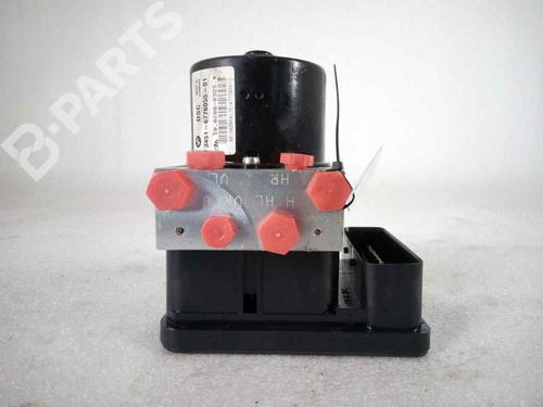 Used ABS pump ABS pump BMW 1 (E81) 118 d (143 hp) 11046140 11046140