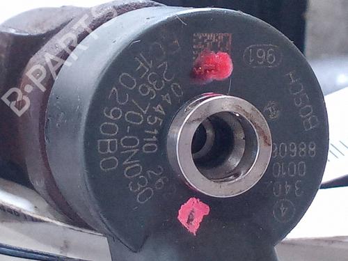 Injector TOYOTA YARIS (_P9_) 1.4 D-4D (NLP90_, NLP90R) | BP30656138M100