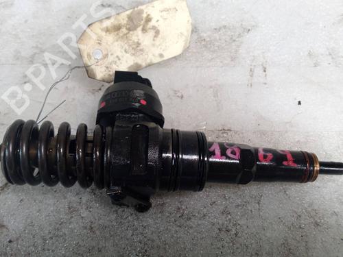 Used Injector VW TOUAREG (7LA, 7L6, 7L7) 5.0 V10 TDI (313 hp) 24147649