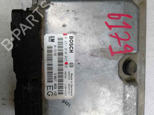 Centralita motor OPEL FRONTERA B (U99) 2.2 DTI (6B_ZC, 6B_VF, 6B_66, 6B_76) (116 hp) 13699092