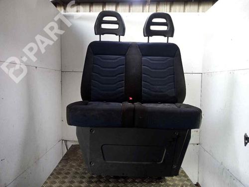 Used Right front seat Right front seat IVECO DAILY VI Platform/Chassis 33S16, 35S16, 35C16, 40C16, 42S16, 50C16 (156 hp) 9293221 9293221