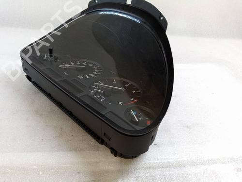 Instrument cluster BMW 5 (E39) 525 tds | BP32211487C47