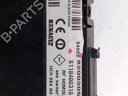 Boîte à Fusibles RENAULT SCÉNIC II (JM0/1_) 1.9 dCi (JM0G, JM12, JM1G, JM2C) | BP22397811E1 