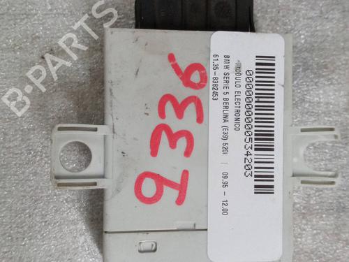 Module électronique BMW 5 (E39) 520 i (150 hp) 32298057