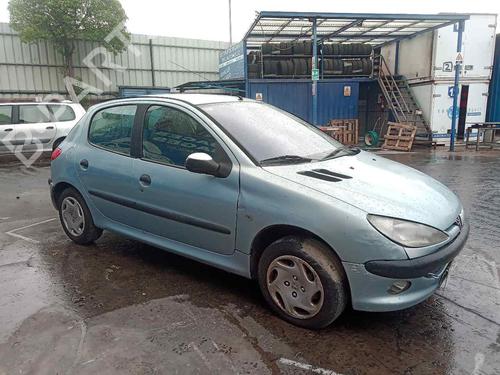 Fuse box PEUGEOT 206 Hatchback (2A/C) 1.4 HDi eco 70 | BP27236214E1 