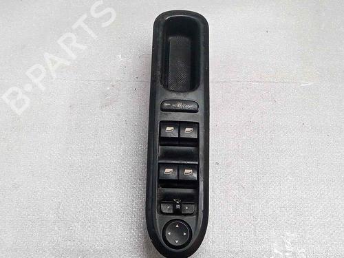 Fensterheberschalter links vorne für PEUGEOT 407 (6D_) 2.0 (6DRFNB, 6DRFNE) (136 hp) 16427162