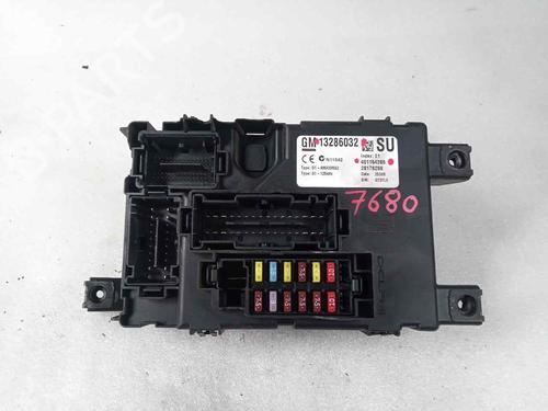 Boîte à Fusibles OPEL CORSA D (S07) 1.4 (L08, L68) (90 hp) 18199622