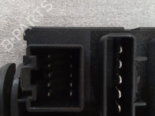 Fuse box VOLVO XC90 I (275) D5 AWD | BP27199145E1 