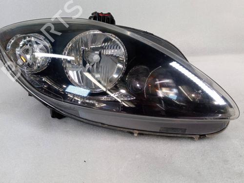 Used Right headlight SEAT LEON (1P1) 1.6 TDI (105 hp) 32439133