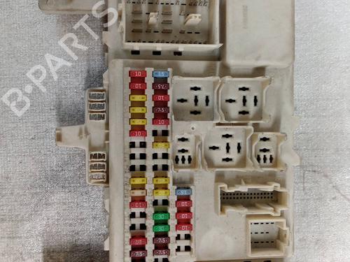 Used Fuse box MAZDA 3 Saloon (BK) 1.6 DI Turbo (BK12Y) (109 hp) 30521095