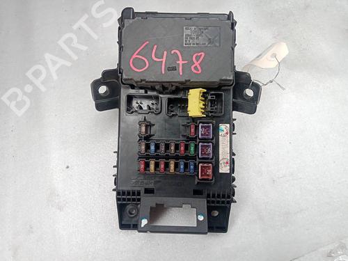 Sikringsdose TOYOTA AVENSIS (_T22_) 1.6 VVT-i (ZZT220_, ZZT220R) (110 hp) 15192565
