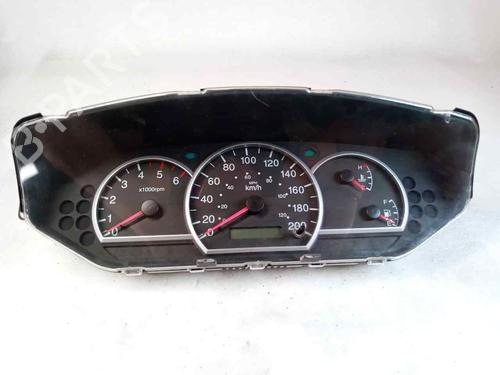 Cockpit KIA CARENS II MPV (FJ) 2.0 CRDi (113 hp) 18650778