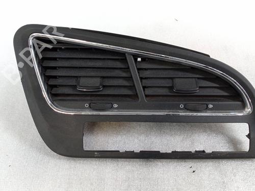 Used Air vent PEUGEOT 5008 (0U_, 0E_) 1.6 HDi (110 hp) 27224509