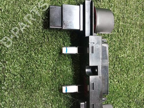 Warning switch HYUNDAI i20 I (PB, PBT)  | BP9818415I22 