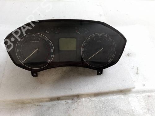 Used Instrument cluster SKODA OCTAVIA II (1Z3) [2004-2013]  31613660