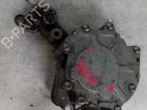 Used Vacuum pump VW GOLF PLUS V (5M1, 521) [2004-2013]  30656146