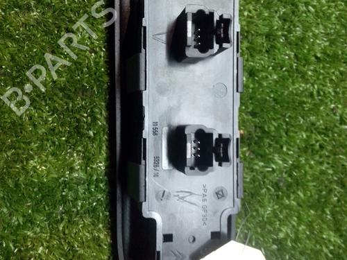 Left front window switch PEUGEOT 307 Break (3E) 2.0 | BP8277591I27